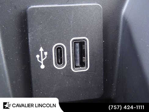 Used 2026 Lincoln Nautilus Premier w/ Equipment Group 102A AWD/4WD image 43