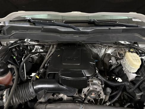 Used 2016 Chevrolet Silverado 2500 W/T AWD/4WD image 23