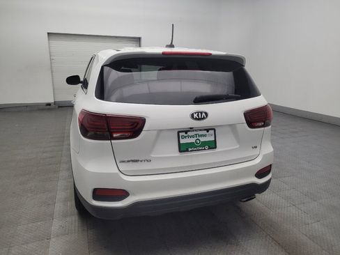 Used 2019 Kia Sorento FWD V6 image 6
