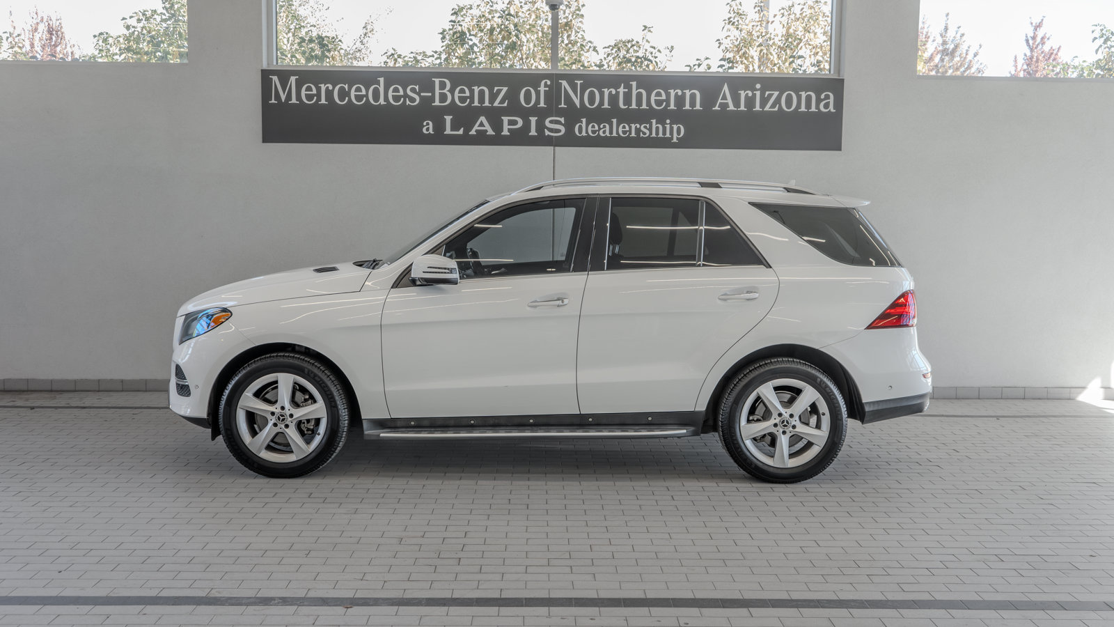 Used 2018 Mercedes-Benz GLE 350 image 2
