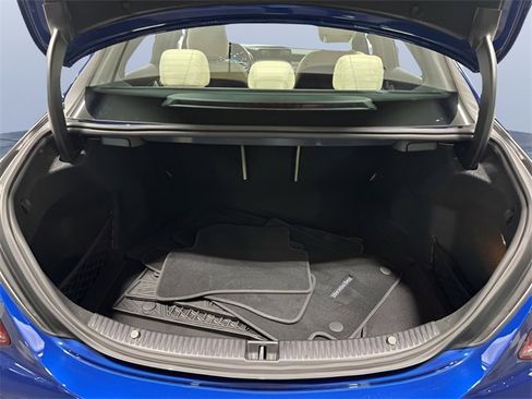 Used 2019 Mercedes-Benz C 300 4MATIC Sedan image 11
