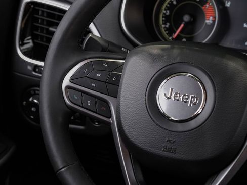 Used 2022 Jeep Cherokee Limited AWD/4WD image 27