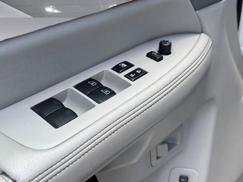 Used 2010 Nissan Armada Platinum w/ Captain Seat Pkg AWD/4WD image 11