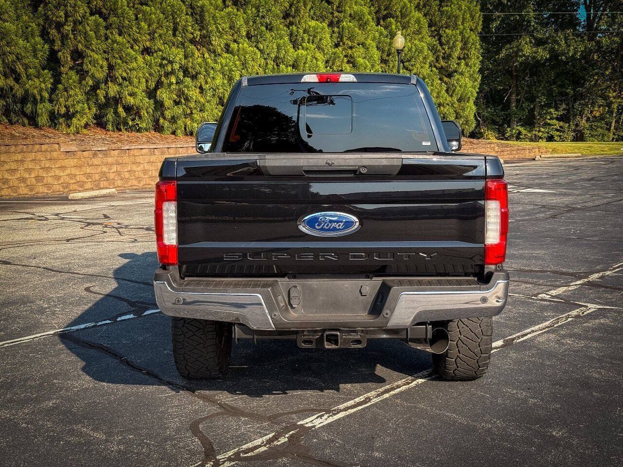 Used 2019 Ford F250 Lariat w/ Lariat Ultimate Package AWD/4WD image 4
