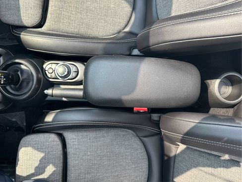Used 2023 MINI Cooper S w/ Signature Upholstery Package FWD image 15