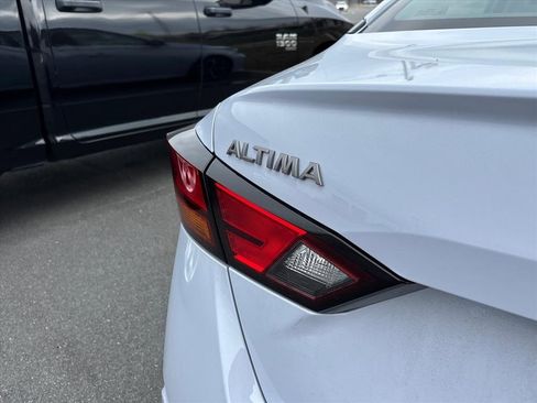 Used 2024 Nissan Altima 2.5 SR image 8