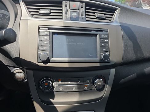 Used 2014 Nissan Sentra SV w/ SV Driver Package FWD image 9