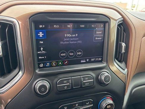 Used 2019 Chevrolet Silverado 1500 High Country w/ Technology Package image 21