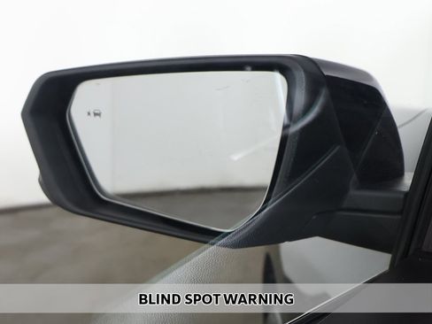 Used 2024 Chevrolet Equinox LT image 4