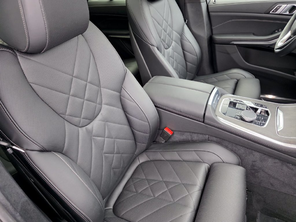 Certified 2025 BMW X5 sDrive40i w/ Premium Package RWD image 28