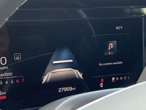 Used 2025 GMC Yukon Denali RWD image 22
