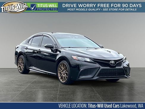 Used 2023 Toyota Camry SE FWD image 1
