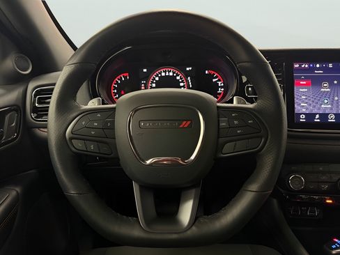 Used 2025 Dodge Durango GT RWD image 18