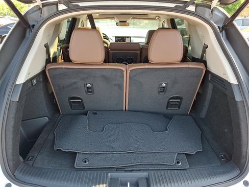 Used 2024 Acura MDX SH-AWD w/ Technology Package image 31