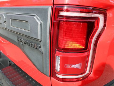 Used 2020 Ford F150 Raptor w/ Equipment Group 802A Luxury AWD/4WD image 28