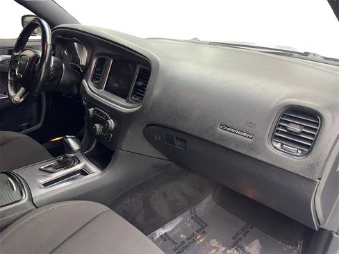 Used 2022 Dodge Charger R/T w/ Blacktop Package image 53