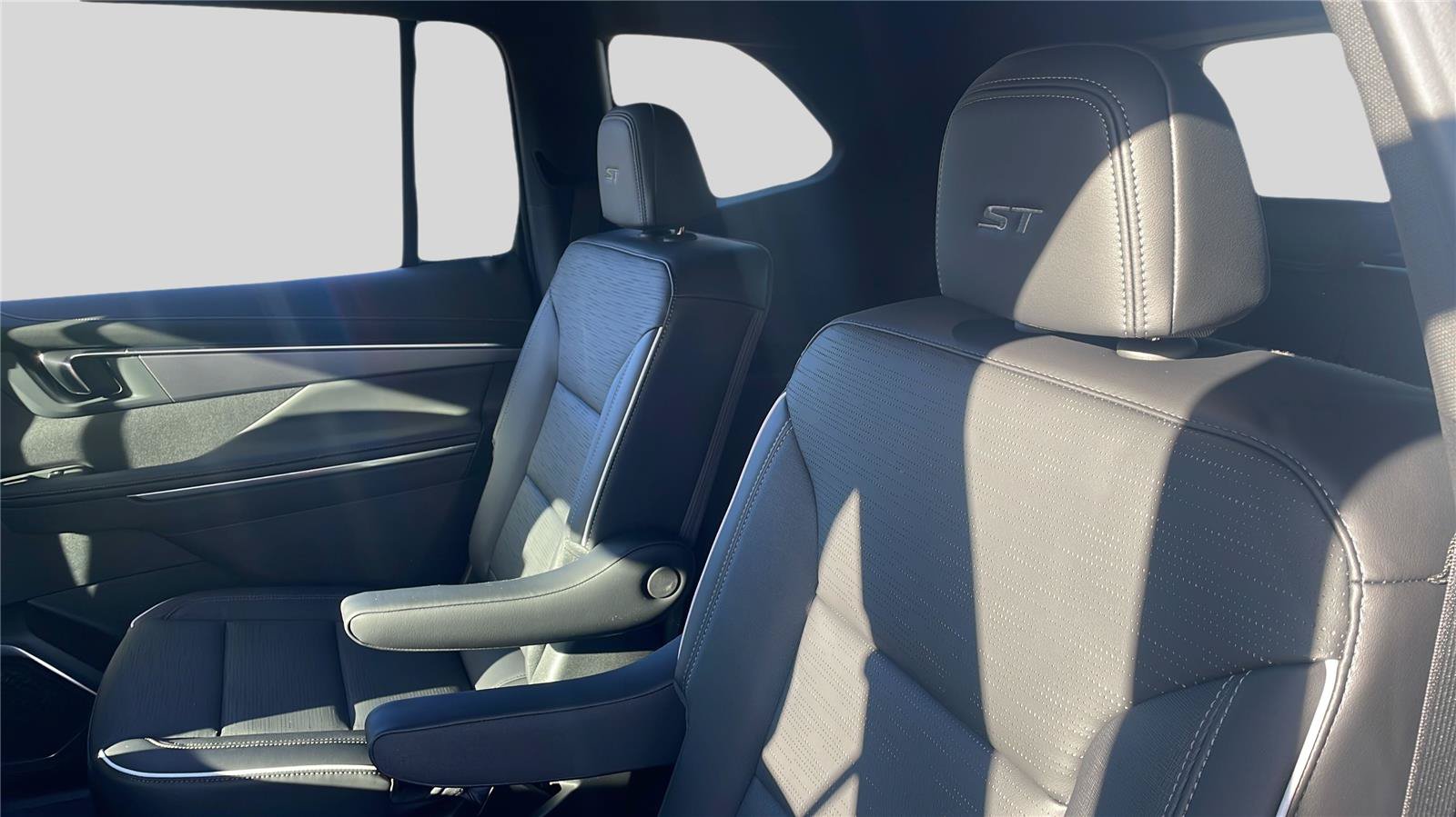 New 2026 Buick Enclave Sport Touring w/ Power Package AWD/4WD image 10