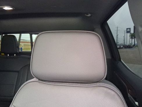 Used 2023 GMC Sierra 1500 Denali AWD/4WD image 18