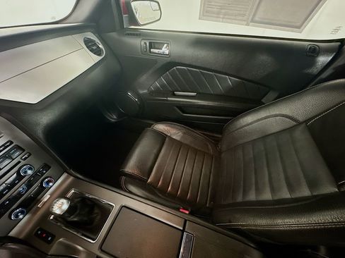 Used 2012 Ford Mustang GT Premium w/ Brembo Brake Pkg image 11