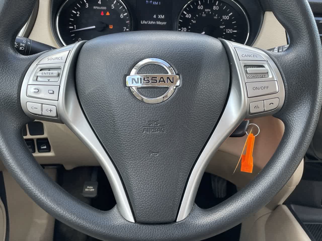 Used 2016 Nissan Rogue S w/ Appearance Package AWD/4WD image 10