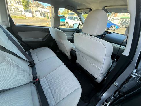 Used 2015 Subaru Forester 2.5i w/ Alloy Wheel Package image 17