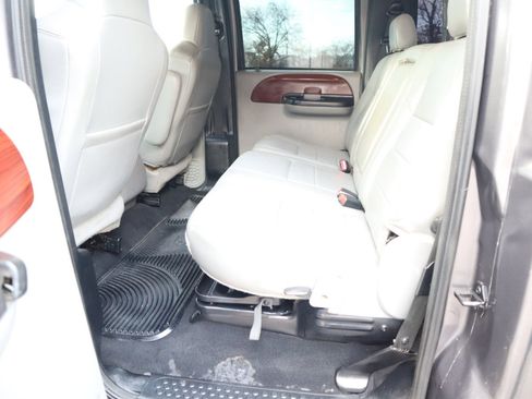 Used 2006 Ford F250 Lariat image 13