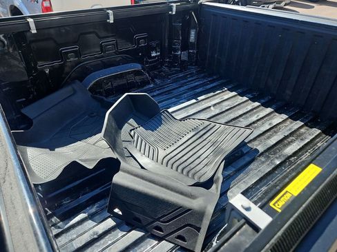 Used 2019 Chevrolet Silverado 1500 RST w/ True North Edition AWD/4WD image 18
