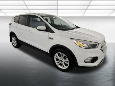 Used 2019 Ford Escape SE FWD image 9