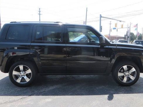 Used 2016 Jeep Patriot High Altitude AWD/4WD image 7