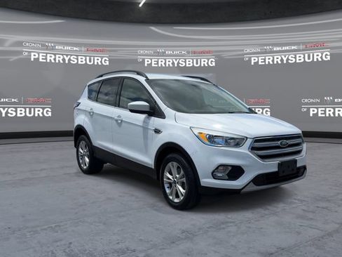 Used 2018 Ford Escape SE FWD image 2