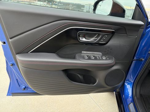 Used 2025 Acura ADX A-Spec image 14