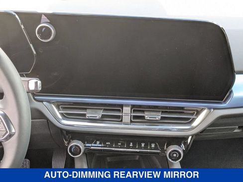 New 2025 Chevrolet Equinox EV LT AWD/4WD image 29