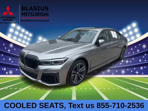 Used 2021 BMW 750i xDrive w/ Executive Package image 9