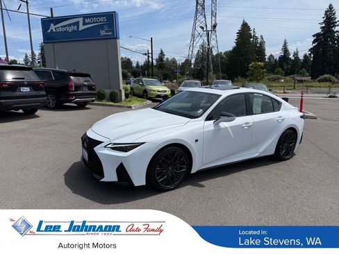 Used 2023 Lexus IS 500 RWD image 1
