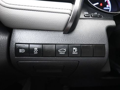 Used 2023 Toyota Camry SE FWD image 24