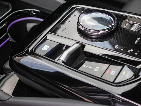 Used 2025 BMW i5 eDrive40i w/ M Sport Package image 19