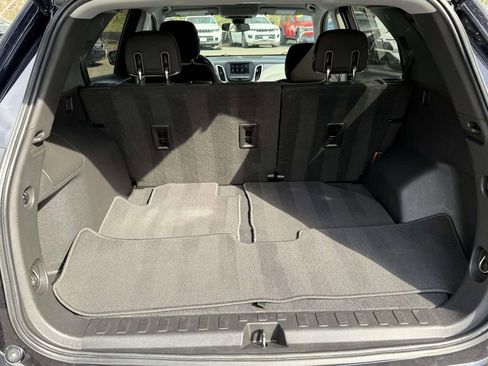 Used 2020 Chevrolet Equinox LS w/ LS Convenience Package image 11