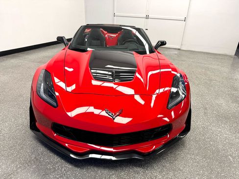 Used 2017 Chevrolet Corvette Z06 image 2