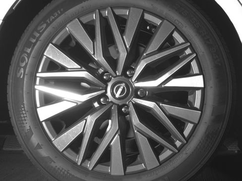 Used 2025 Nissan Altima 2.5 SV FWD image 15
