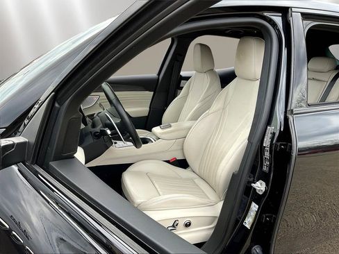 Used 2023 Maserati Grecale Modena AWD/4WD image 21
