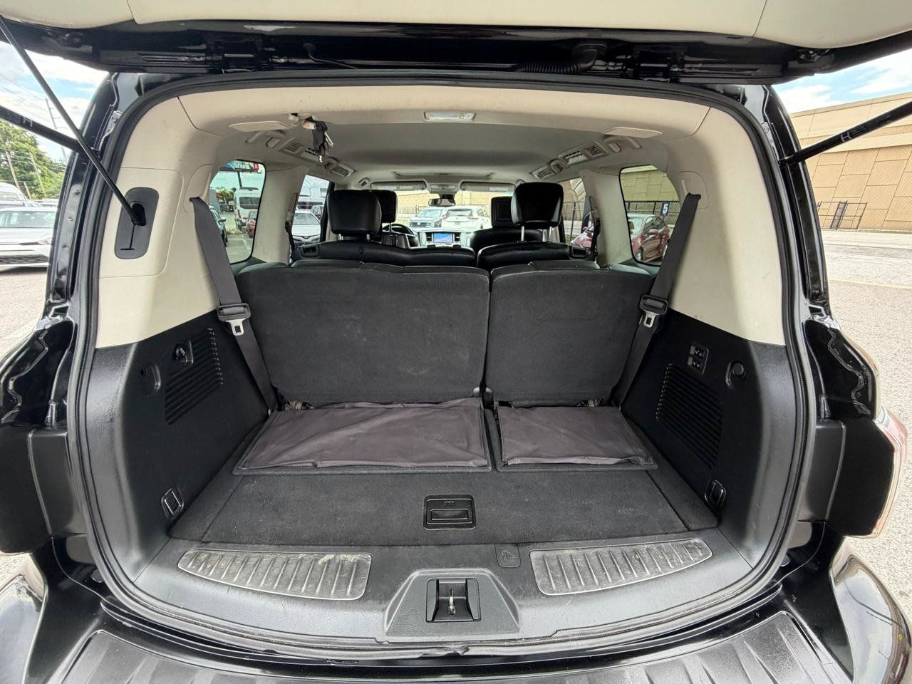 Used 2017 Nissan Armada Platinum w/ Interior Lighting Package AWD/4WD image 13