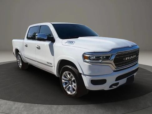 Used 2023 RAM 1500 Limited w/ Body Color Bumper Group AWD/4WD image 5