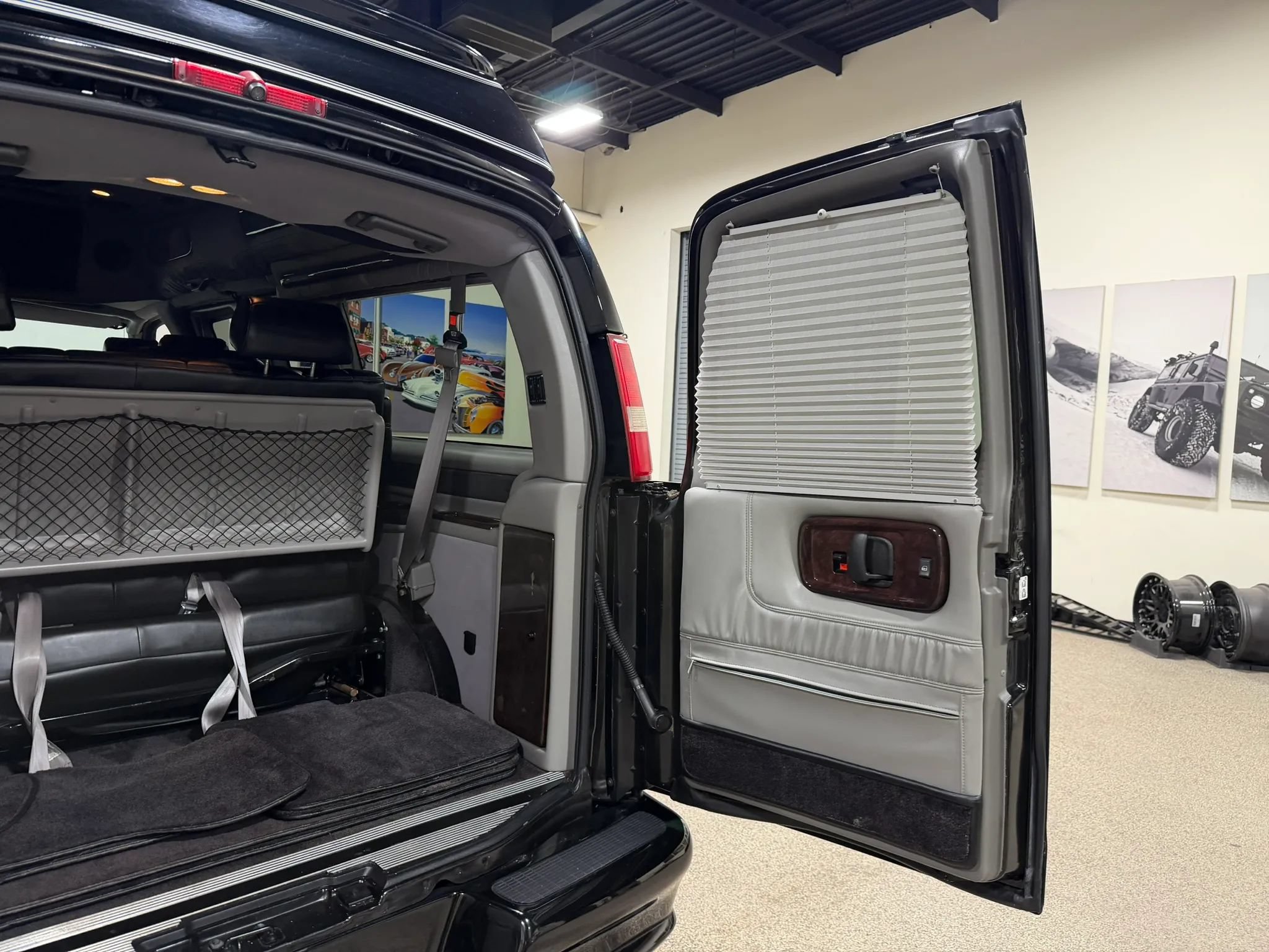 Used 2007 GMC Savana 1500 AWD w/ Preferred Equipment Group image 26