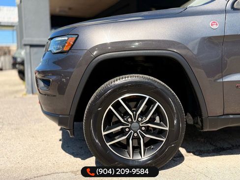 Used 2019 Jeep Grand Cherokee Trailhawk w/ Trailhawk Luxury Group image 13