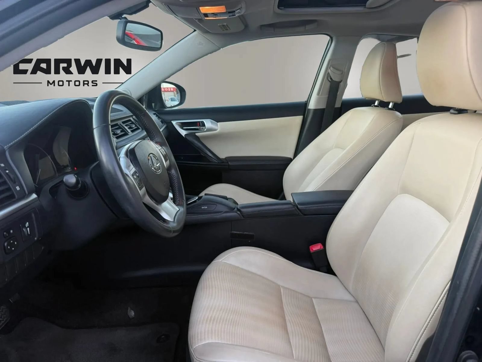 Used 2013 Lexus CT 200h w/ Premium Pkg w/Navigation FWD image 12