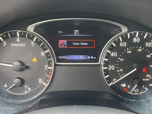 Used 2017 Nissan Altima 2.5 SV FWD image 10