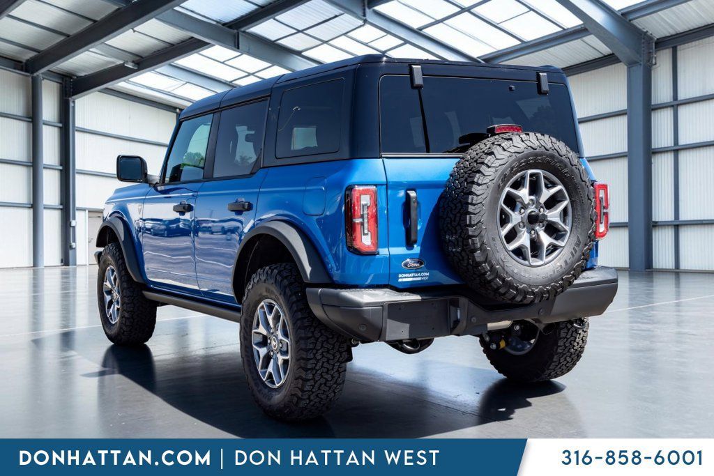 Used 2025 Ford Bronco Badlands AWD/4WD image 20