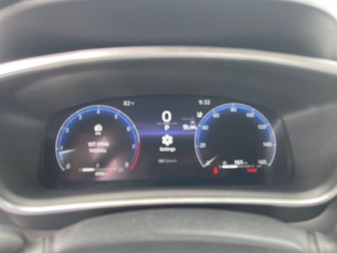 Used 2026 Toyota Corolla Cross XLE w/ Convenience Package FWD image 4