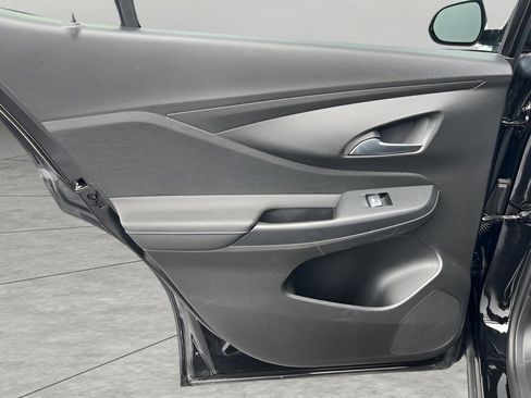 Used 2025 Buick Envista Sport Touring image 27