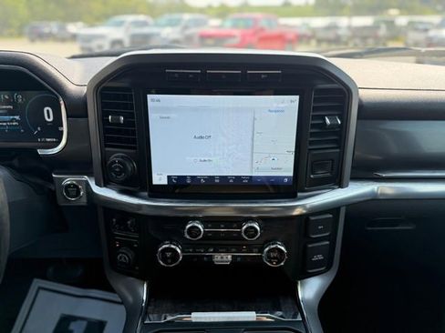 Used 2021 Ford F150 Lariat image 11